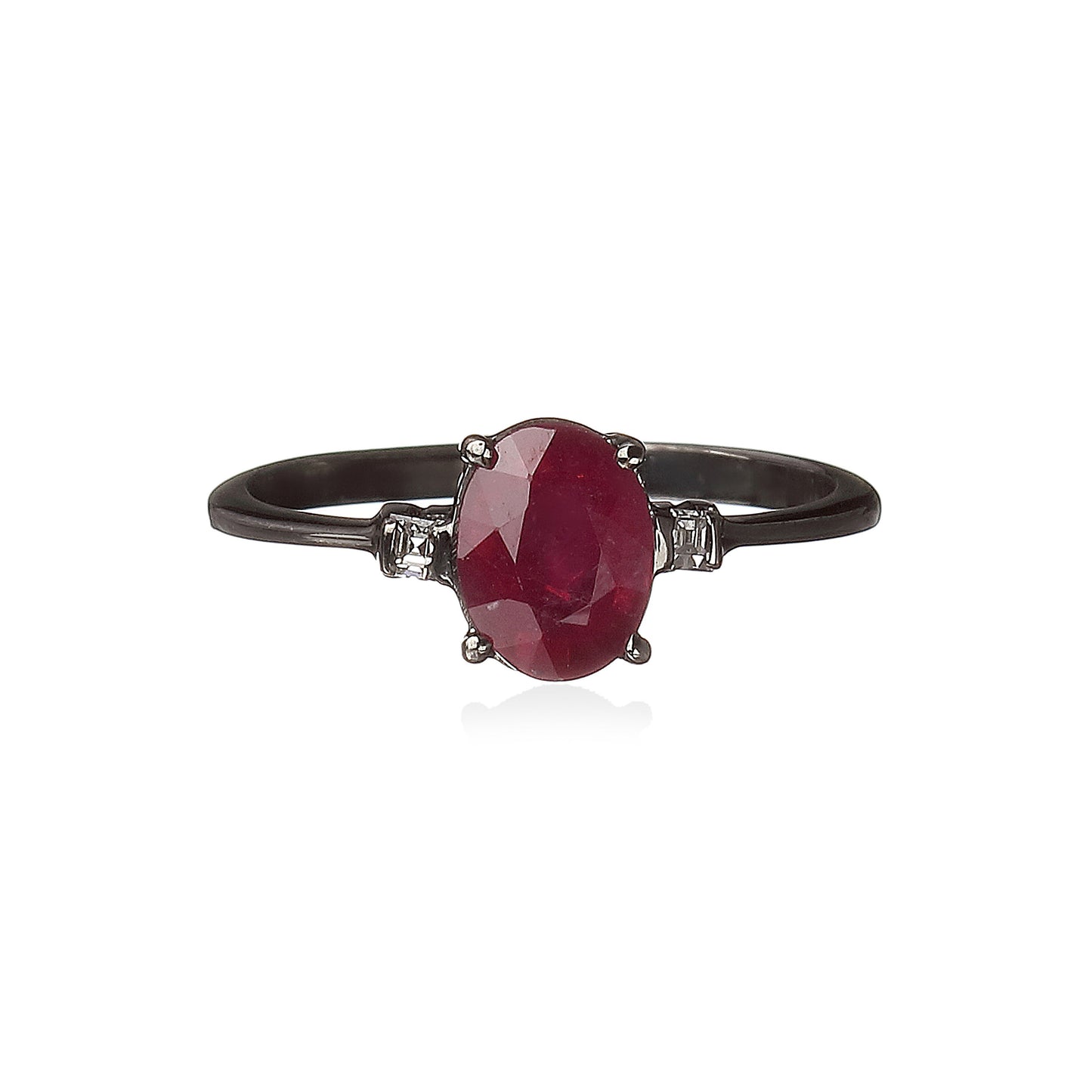 ANEL OVAL THREE STONE RUBELITA E DIAMANTES BAGUETES 1.9 CT