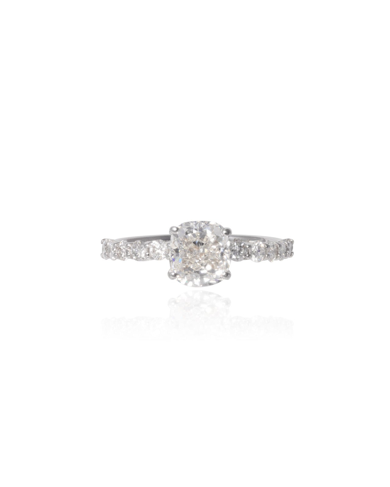 Anel Solitário Cushion 2.34 CT