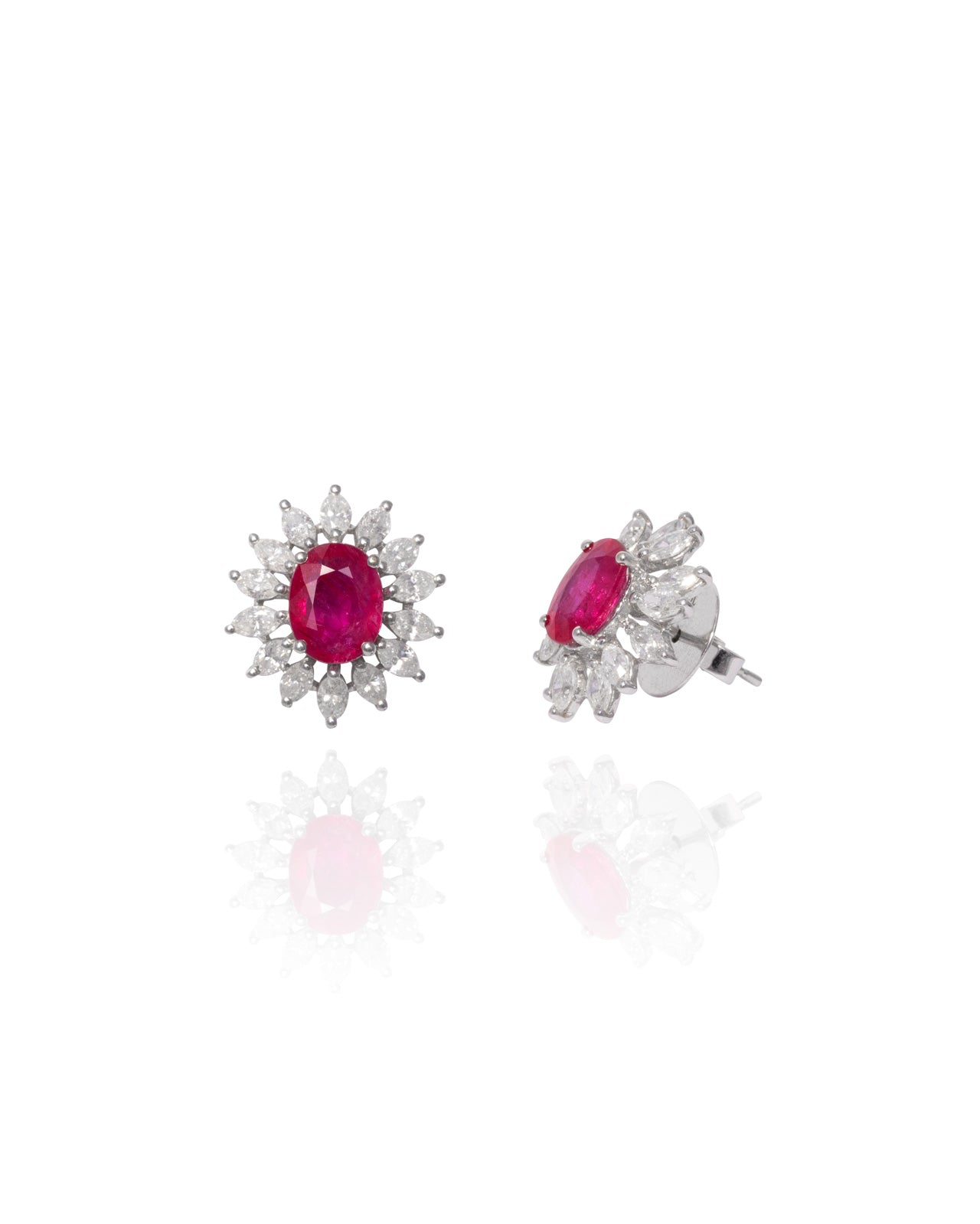 Brinco Oval Rubi e Diamantes Navete 4.74 CT