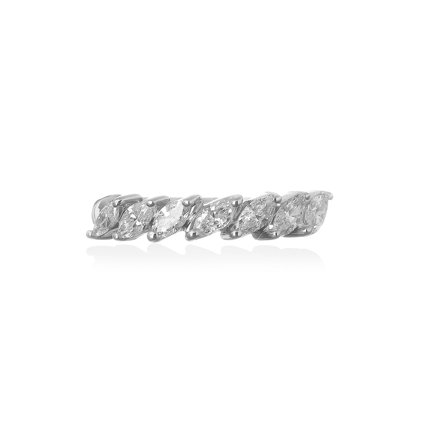 MEIA ALIANÇA DIAMANTES NAVETE