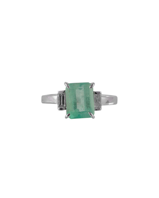 ANEL RADIANT THREE STONE ESMERALDA COLOMBIANA E DIAMANTES BAGUETE 2.28 CT